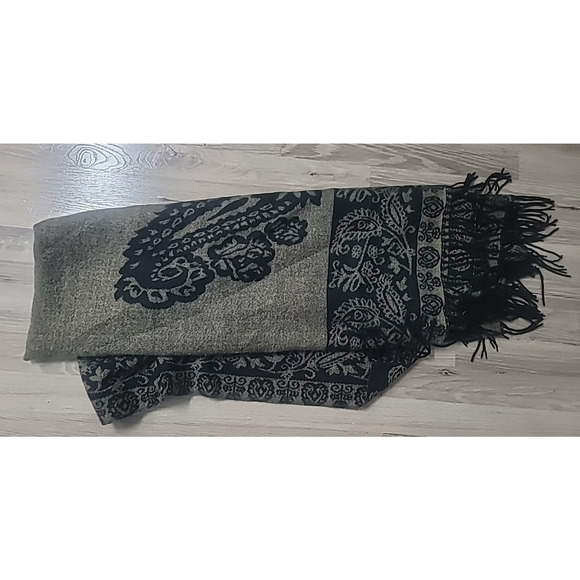 INDIGO SOUL Black Brown Paisley Fringed Wrap One Size Acrylic Shawl Open Poncho - Picture 3 of 7
